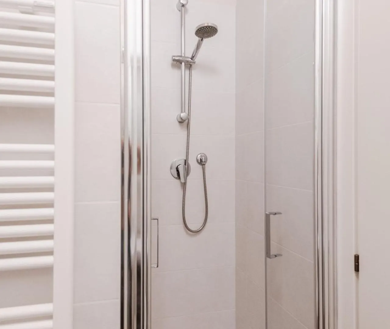 Letters From Lucca Contemporary 2 Bedrooms 2 Bathrooms Apartment Italy