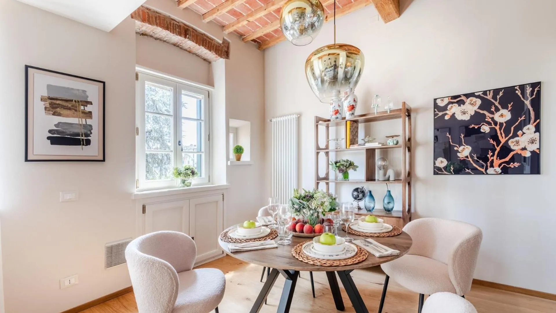 Letters From Lucca Contemporary 2 Bedrooms 2 Bathrooms Apartment