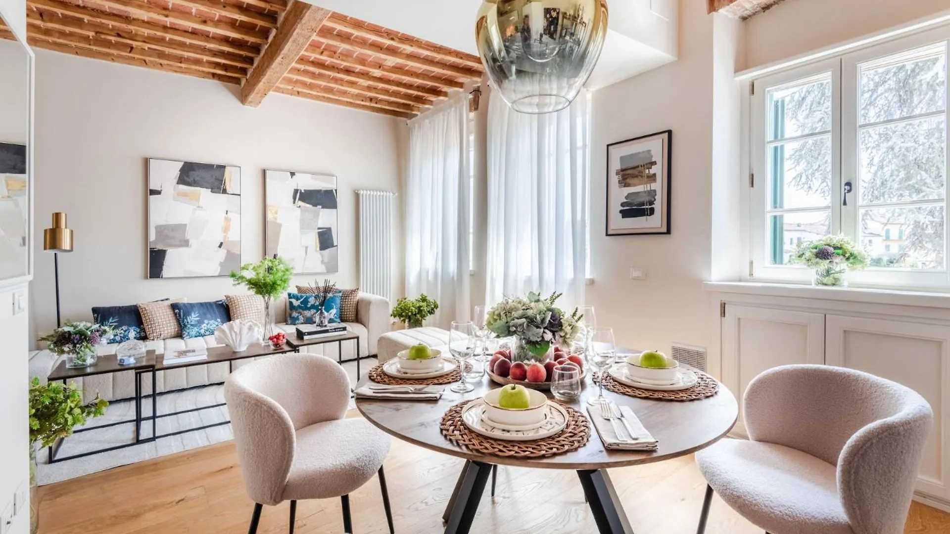 Letters From Lucca Contemporary 2 Bedrooms 2 Bathrooms Apartment Italy