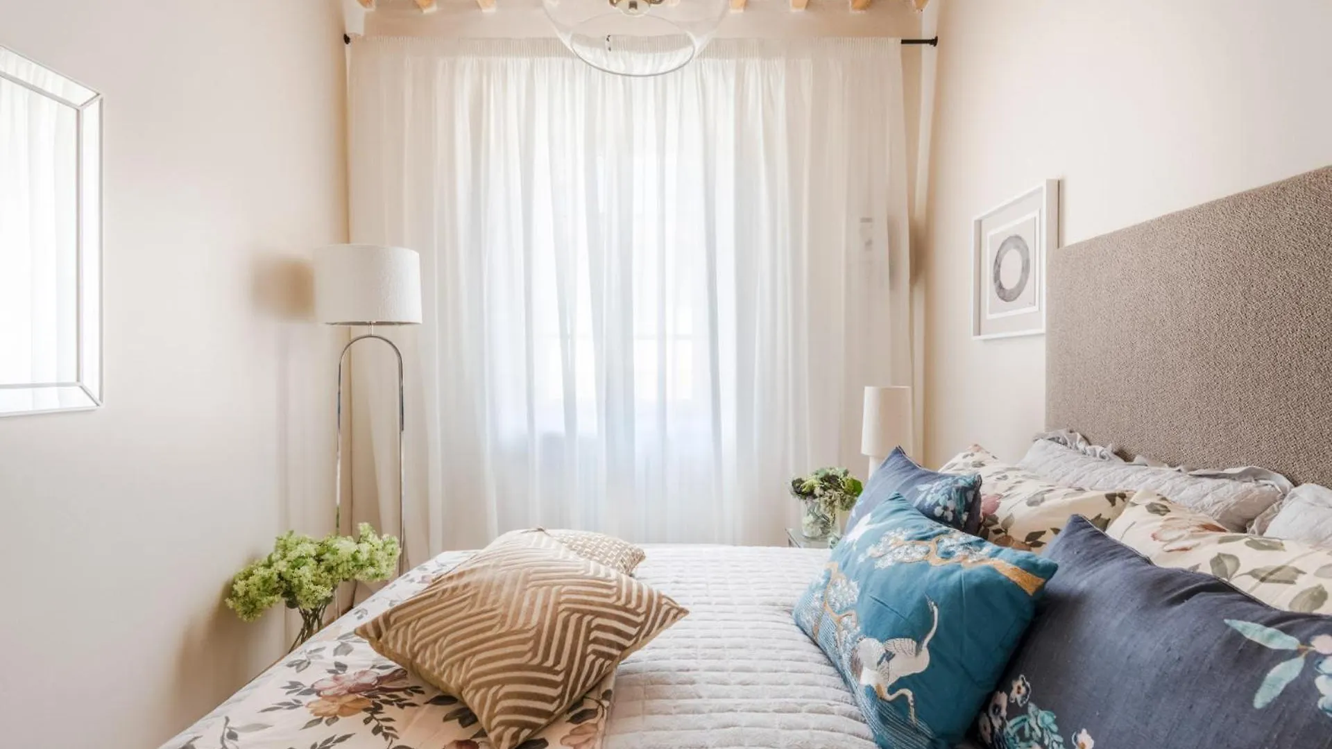 Letters From Lucca Contemporary 2 Bedrooms 2 Bathrooms Apartment 0*,